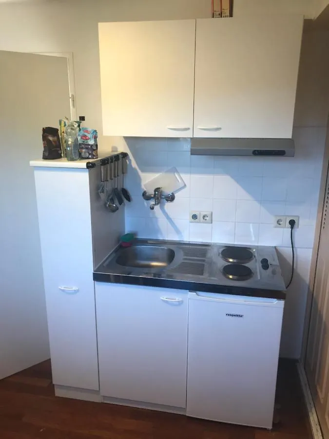 First Floor With Bedroom Bathroom Kitchen Office In Villa Near Tue And Centre Eindhoven